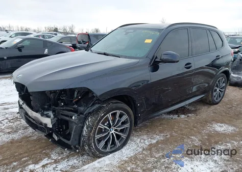 2021 BMW X5 xDrive40I z USA, uszkodzony, nr VIN 5UXCR6C09M9D89628